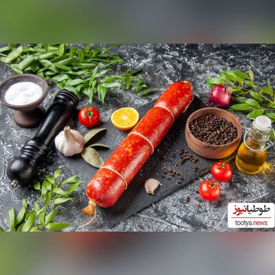 (عکس) خلاقیت خنده دار و کارآمد یک هم وطن در پخت سوسیس برای مواقعی که ظرف ندارید!/خسته نباشی دلاور خدا قوت پهلوان!