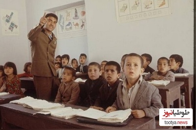 (عکس) 50 سال پیش، پوشش دختران مدرسه‌ای چگونه بود!؟