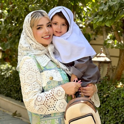 حتی جذابیت مهران مدیری هم نتوانست یک مادر را به سقط وسوسه کند! سیما افضلی بلاگر اینستاگرامی:در دوران نامزدی باردار شدم، پیشنهاد بازی مقابل مهران مدیری را رد کردم!