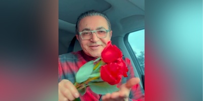 موزیک ویدئوی احساسی جدیدترین آهنگ  «فریدون آسرایی» به نام یادمون رفت+ متن ترانه/خیلی وقته زندگیمون رنگ خنده رو ندیدهاین هوای غم گرفته نفس ما رو بریده