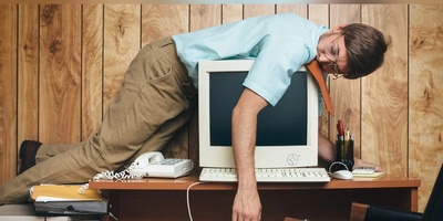 فیلم/نگاهی به خلاقیت تحسین برانگیز اوستای قناد برای تبریک روز حسابدار به همسرش حماسه ساز شد/ آفرین به این هنرمند😍