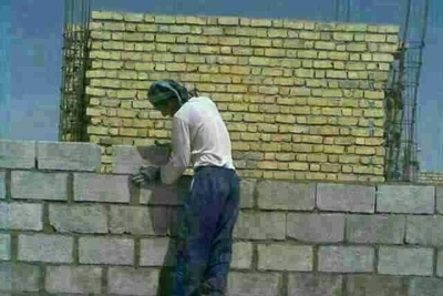 خلاقیت خنده دار اوستای بنا برای ساخت خونه دوبلکس در متراژ پایین حماسه ساز شد! مغزشو باید تو موزه نگه داشت😂