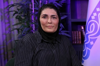 پشت پرده زندگی پرزرق و برق الهه منصوریان: چیزی برای خوردن نداشتیم، حسرت عروسک به دلم ماند؛ پول دارم اما لذت نمی برم!