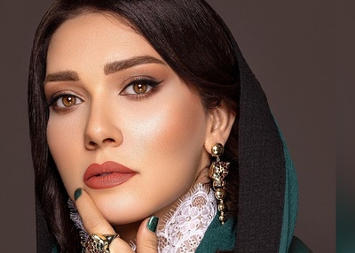 ژست دلبرانه شهرزاد کمال زاده بر روی قایق 😍