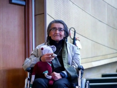 رضا رویگری خبر فوتش را تکذیب کرد: من زنده‌ام! تا حلوای همه را نخورم نمی‌میرم