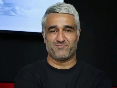 پژمان جمشیدی از تنبیه‌شدن مرحوم علی انصاریان به خاطر بستن موشی موهاش می‌گوید ... +ویدیو