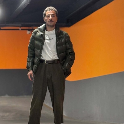 (عکس) تیپ و استایل متفاوت و عجیب نوید محمدزاده