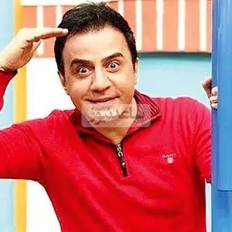 دورهمی عمو پورنگ داریوش فرضیایی با مه لقا باقری همسر جواد عزتی و آرزو افشار بازیگر سریال آوای باران/ گویا گذر زمان و بالارفتن سن روی چهره هنرمندامون هیچ تاثیری نداره