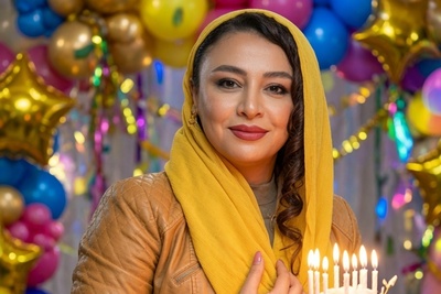 جواد عزتی کجاست؟ غیبت معنادار همسر در جشن 45 سالگی مه‌لقا باقری!