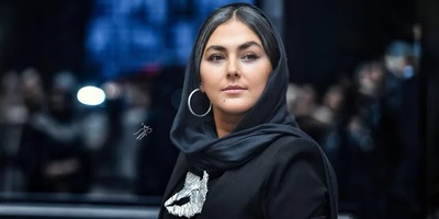 نقد و بررسی استایل جنجالی هدی زین‌العابدین؛ از کتونی سفید تا کلاه بیسبال در اکران فیلم+عکس