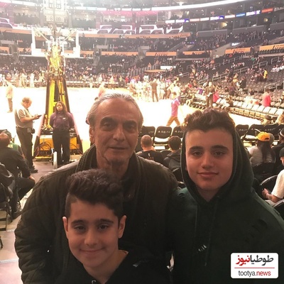 همایون ارشادی: نوه و بچه هام خارج از ایران زندگی می‌کنند و اینجا هیچکس رو ندارم+فیلم