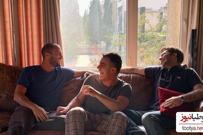 فیلم/نگاهی به چیدمان منزل مجردی علی شادمان با دکوراسیون مینیمال و جزئیات کلاسیک/ فرش دستبافت هریس و ماشینی موزائیکی، میز ناهارخوری 8 نفره، مبلمان چرمی و...