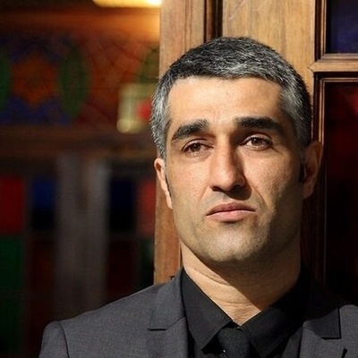 حضور پرشور هنرمندان و بازیگران در مراسم ختم مادر پژمان جمشیدی؛ مهتاب کرامتی، کمند امیرسلیمانی، زانیار و سیروان خسروی، فردوسی پور و...+عکس