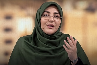ببینید| پرایدسواران هم میلیاردر شدند! کنایه سنگین المیرا شریفی‌مقدم به قانون عجیب دولت