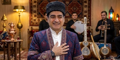 شب نشینی همایون شجریان با مردم مهمان نواز مرند که میلیون ها بار دیده شد+عکس