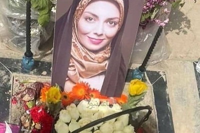 نگاهی به سنگ قبر بازیگران و هنرمندان ایرانی/ زهره فکورصبور، آزاده نامداری، آتیلا پسیانی، بیتا فرهی، عسل بدیعی، ماهچهره خلیلی و.../آه از آن رفتگان بی‌برگشت+عکس