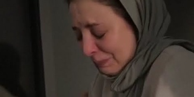 نگاهی به اعلامیه ترحیم و میز عزای پر طمطراق مادر رویا میرعلمی با حضور بستگان، آشنایان و هنرمندان+عکس