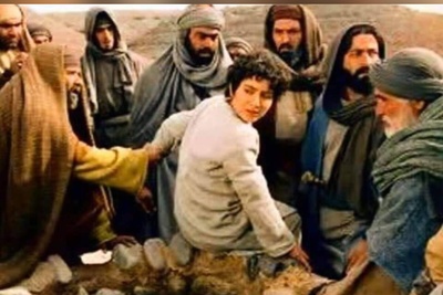 فیلم/ پشت صحنه انداختن یوسف به درون چاه توسط برادران شرورش