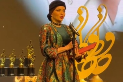 نگاهی به استایل یلدایی بازیگران ایرانی در فرش قرمز جشن حافظ/ بهنوش طباطبایی، شراره رخام،مریم کاویانی، بهاره رهنما، الیکا عبدالرزاقی، رابعه اسکویی، غزل شاکری و...