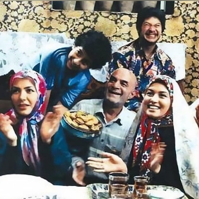 یادی کنیم از غیبت کردن خنده‌دار علی صادقی و ملیکا زارعی پشت سر مرحوم سیروس گرجستانی! +ویدئو