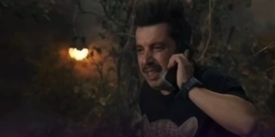 فقط عباس جمشیدی‌فر می‌تونه با آدرس دادن، یک ملت رو راهی اورژانس کنه!/ سکانس فوق‌خنده‌دار "اسباب زحمت" که رکورد بازدید رو شکست+ویدیو