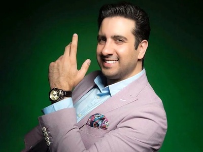 (ویدیو) یادی کنیم از سنگ تمام علی اوجی و مرحوم عارف لرستانی برای جشن تولد امید حاجیلی/ اگه رفاقت یک فیلم کوتاه باشه قطعا میشد همین ویدیو و حس قشنگی که حاجیلی همچنان بهش داره😍