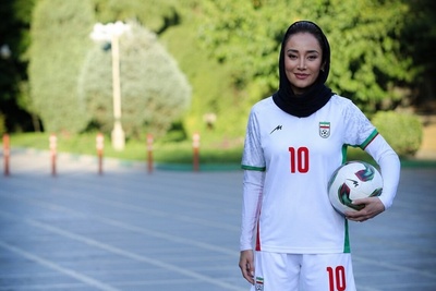 نگاهی به تیپ و استایل رسمی بهاره افشاری در تمرینات تیم ملی