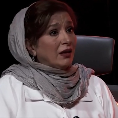 افشاگری ساغر عزیزی بازیگر نقش فرح پهلوی از زندگی خصوصی اش: 5 ماهه حامله بودم که شوهرم...جیغ زدم...عادت داشت دستمو از پشت می بست! موهامو بست به بند بارفیکس و رفت...