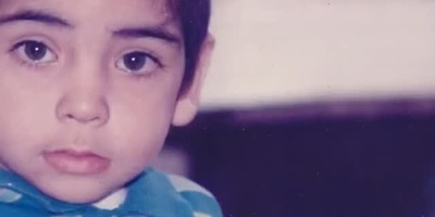 آلبوم تصاویر احسان علیخانی از کودکی تا امروز؛شعرخوانی دلنشین احسان علیخانی به بهانه تولد 44 سالگی خود