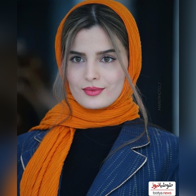 نگاهی به چیدمان خونه مجردی شاهانه و مجلل « غزاله اکرمی» بازیگر سریال سوجان/ از مبلمان مدرن و پرده های اعیانی تا کتابخونه و دکوری‌های شیک+عکس