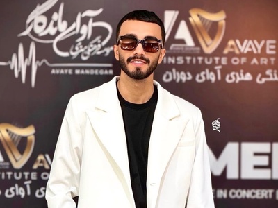 دانلود آهنگ احساسی مهراد جم «خیالت راحت»+ متن ترانه/بدون تو شبا همش خرابه حالم مگه من جز تو کیو دارمگره افتاده به کارم کجایی تو و اون چشمات مشکل گشایین