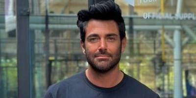 سبک زندگی جالب آقای سوپراستار؛ استایل ورزشی محمدرضا گلزار با خودروی جدید میلیاردیش و با رنگ "زرد قناری"