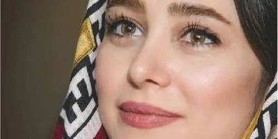 تیپ متفاوت الناز حبیبی در پارک؛ وقتی خانم بازیگر سادگی را به تجمل ترجیح می‌دهد!