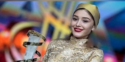 نگاهی به تیپ و استایل فرشته حسینی در جشنواره فیلم تورنتو/ پوشش فرشته حسینی به سبک مردان اسکاتلندی