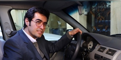 حضور بدل شهاب حسینی در برنامه امیرحسین قیاسی: اسنپ میگیرم راننده با تعجب نگام میکنه!قیاسی: آره شبیهی ولی از دور خیلی دور😂