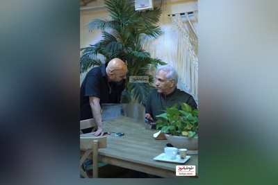 ویدیو/ نگاهی به پشت صحنه تمرینات موسیقی و آمادگی مهران مدیری برای کنسرت به همراه سامان احتشامی