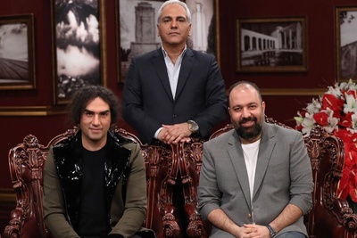 وقتی مهران مدیری وسط برنامه رضا یزدانی را مجبور به تعویض لباس کرد!/ کت جنجالی رضا یزدانی