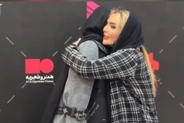 استایل آکروماتیک شهرزاد عبدالمجید و نسیم ادبی  جون میده برای یلدا/ چهارخونه جذاب با دامن بلند ادایی که انگار برای پاییز و زمستون ساخته شده+فیلم