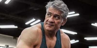 بدن عجیب علیرضا حیدری در 50 سالگی؛ اسطوره کشتی یا غول بدنسازی؟/ دود از کنده بلند می‌شود!