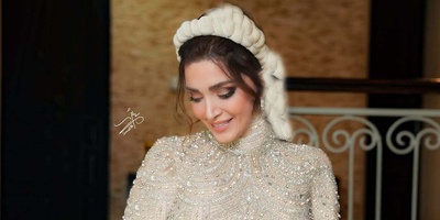 ببینید| بهنوش طباطبایی با یک استایل سلطنتی در عروسی خواهرزاده‌اش ظاهر شد؛ راز جذابیت این تیپ چه بود؟