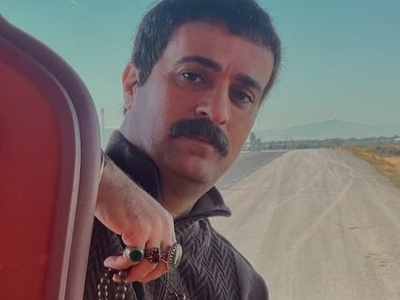 احمد مهرانفر بازیگر سریال پایتخت تغییر چهره داد/ بعد از هوتن شکیبا بی شک احمد مهرانفر تنها کسیه که چادر بهش میاد😂