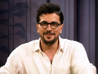 لباس‌های چند ده میلیونی امیرحسین قیاسی، سوژه داغ شبکه‌های اجتماعی؛ از بافت 78 میلیونی تا هودی 30 میلیونی!+فیلم