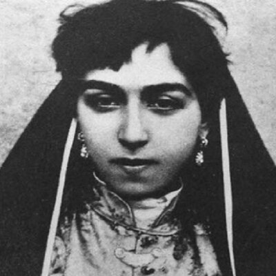 ملاک های عجیب و باور نکردنی زیبایی زنان در دوره قاجار!!