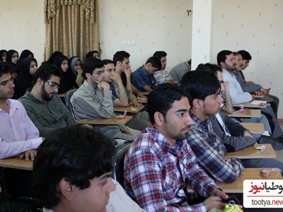 خلاقیت آبروبر جمعی از دانشجویان ایرانی برای طراحی بنر تبریک به مناسبت قبولی همکلاسیشان در امتحانات! 😂+فیلم