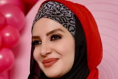 خاله شادونه بیرون از تلوزیون عجب استایل شیکی داره😎