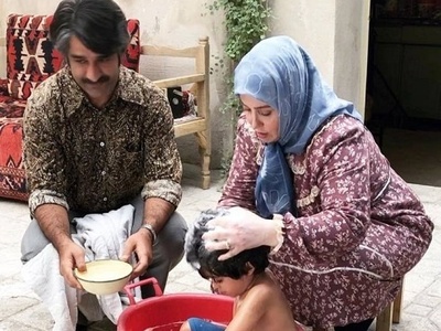 پشت صحنه خنده‌دار «زیر خاکی» رو از دست نده/ پارتنر شدن پژمان جمشیدی و ژاله صامتی یه ترکیب برندست، مگه نه؟