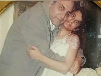 نگاهی به عکس نوستالژی جشن عروسی مهران مدیری که روش خاک نشسته بود/ خبری از مراسم لاکچری روی کشتی تفریحی در دبی نبود به جاش...