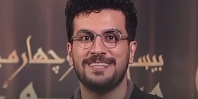 نوشابه باز کردن امیرحسین قیاسی بعد از دریافت جایزه حافظ: حق به حق دار رسید ولی در تعجبم که چرا ...+فیلم