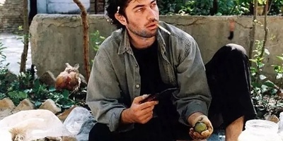 محمد حسین لطیفی: پارسا پیروزفر بسیار انسان شریفی است، برای پول بیشتر، کار نکرده است!