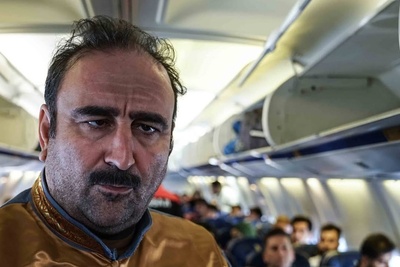 مهران احمدی بازیگر سریال « پایتخت» و «آوای باران» تغییر چهره داد/ آقای بازیگر در 52 سالگی با استایل منحصربه‌فرد اصلا قابل شناسایی نیست